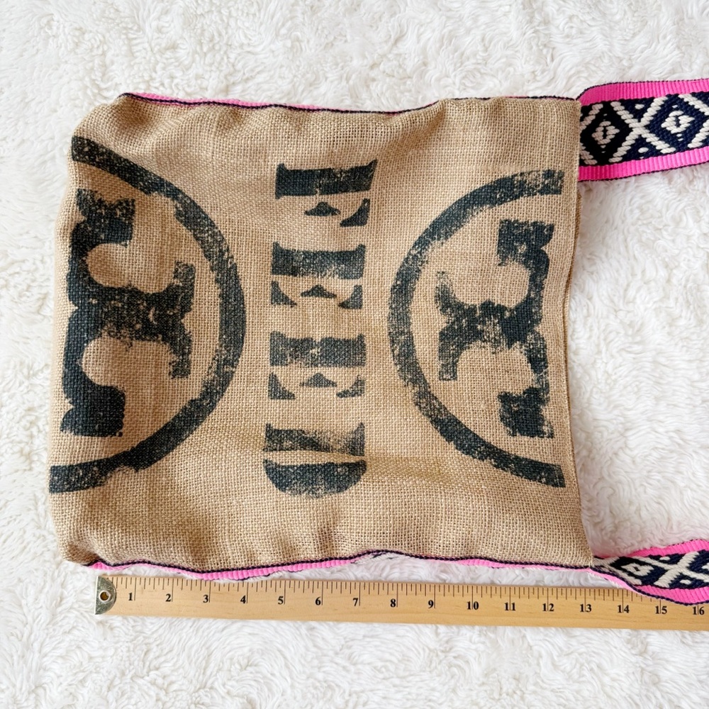Tory Burch Beige Burlap 'FEED' Crossbody Bag with Pink & Black Strap - Picture 8 of 9